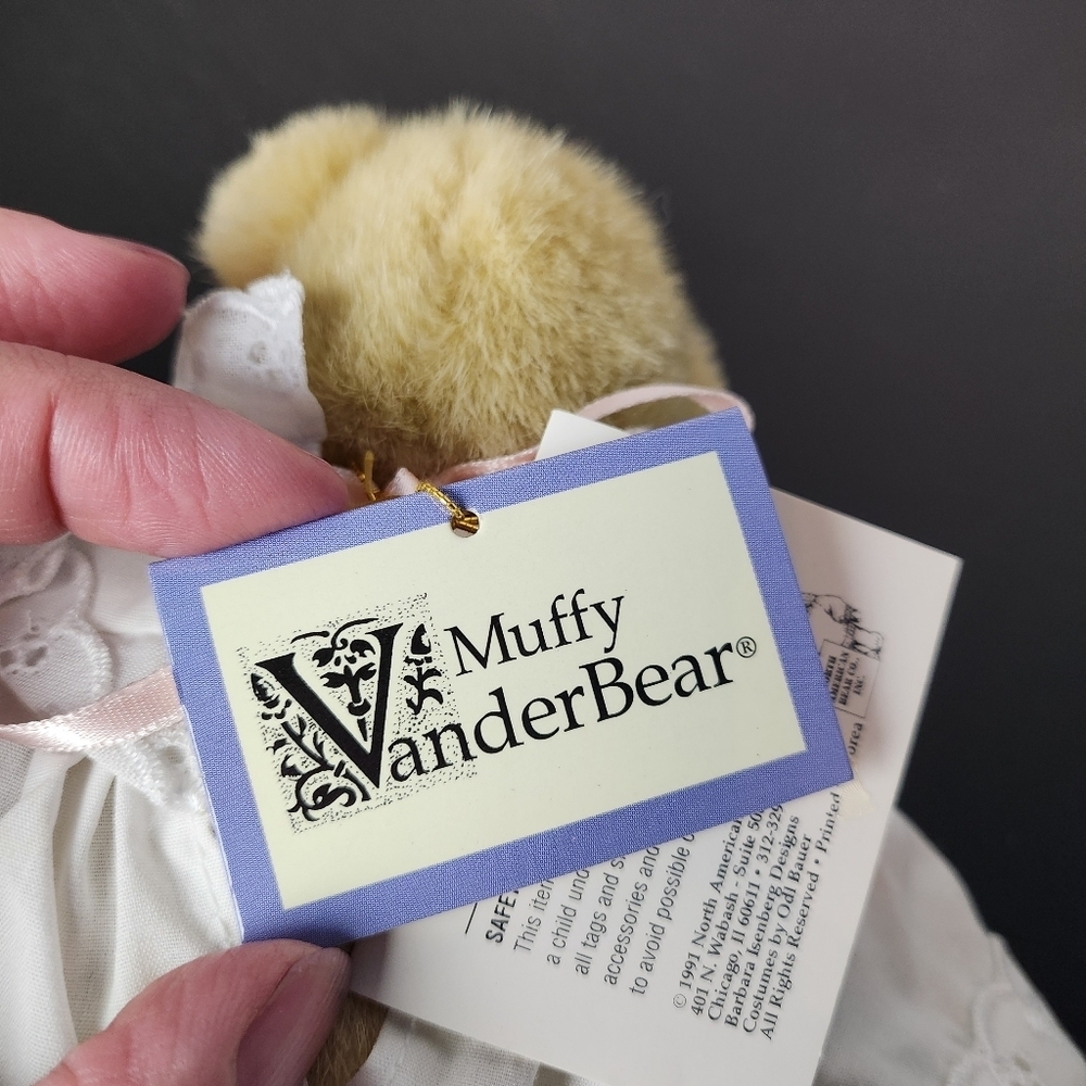 VINTAGE 1991 Muffy Vanderbear Christening Gown Collectible Bear - Picture 3 of 6